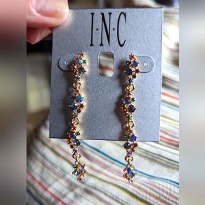 BNWT INC Beautiful Blue & Gold Earrings